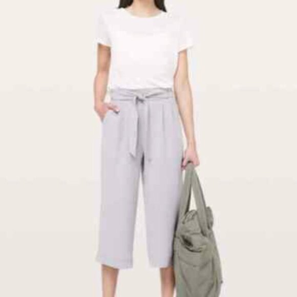 LULULEMON Wide Leg Noir Crop Pants Silverscreen size 2 - Picture 1 of 3